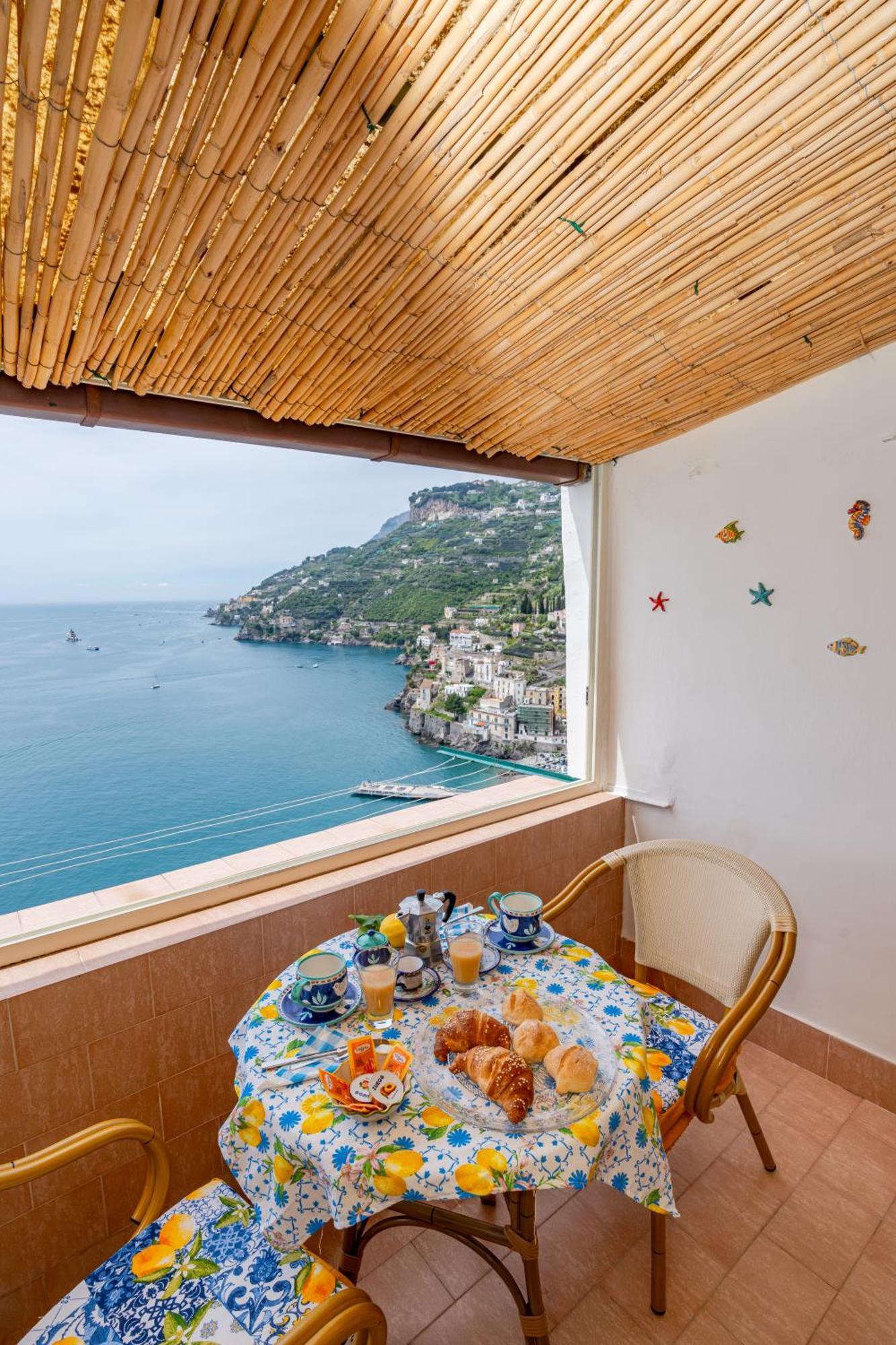 Вилла Casa Maria Vittoria Минори Экстерьер фото
